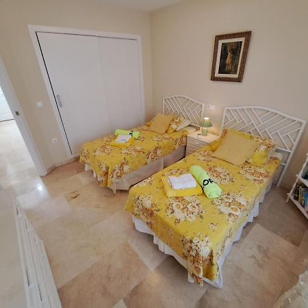 Three Bedroom Apartment In Albir - Playamar II Альбир Экстерьер фото